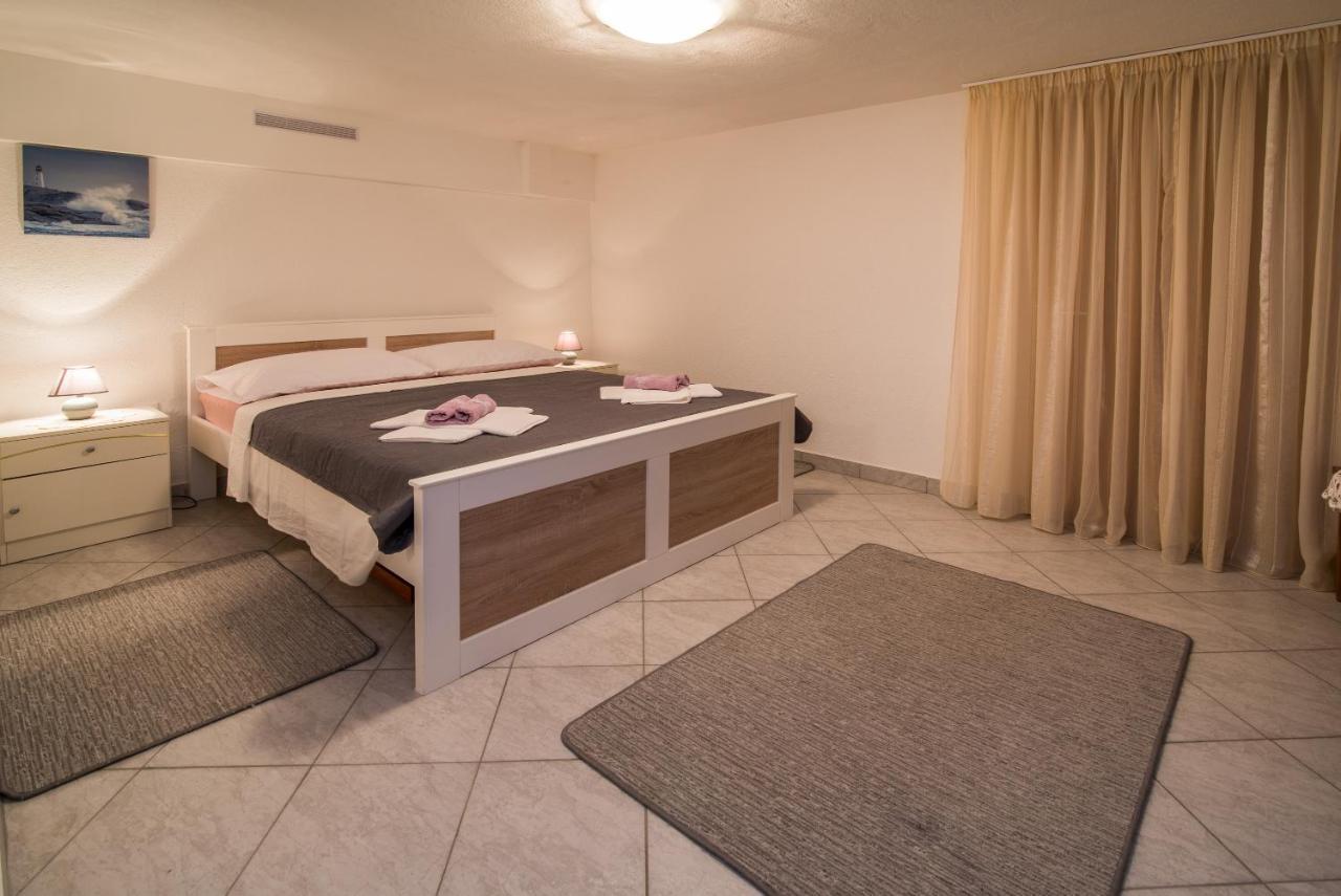 Apartment Šamanić Malinska Bagian luar foto