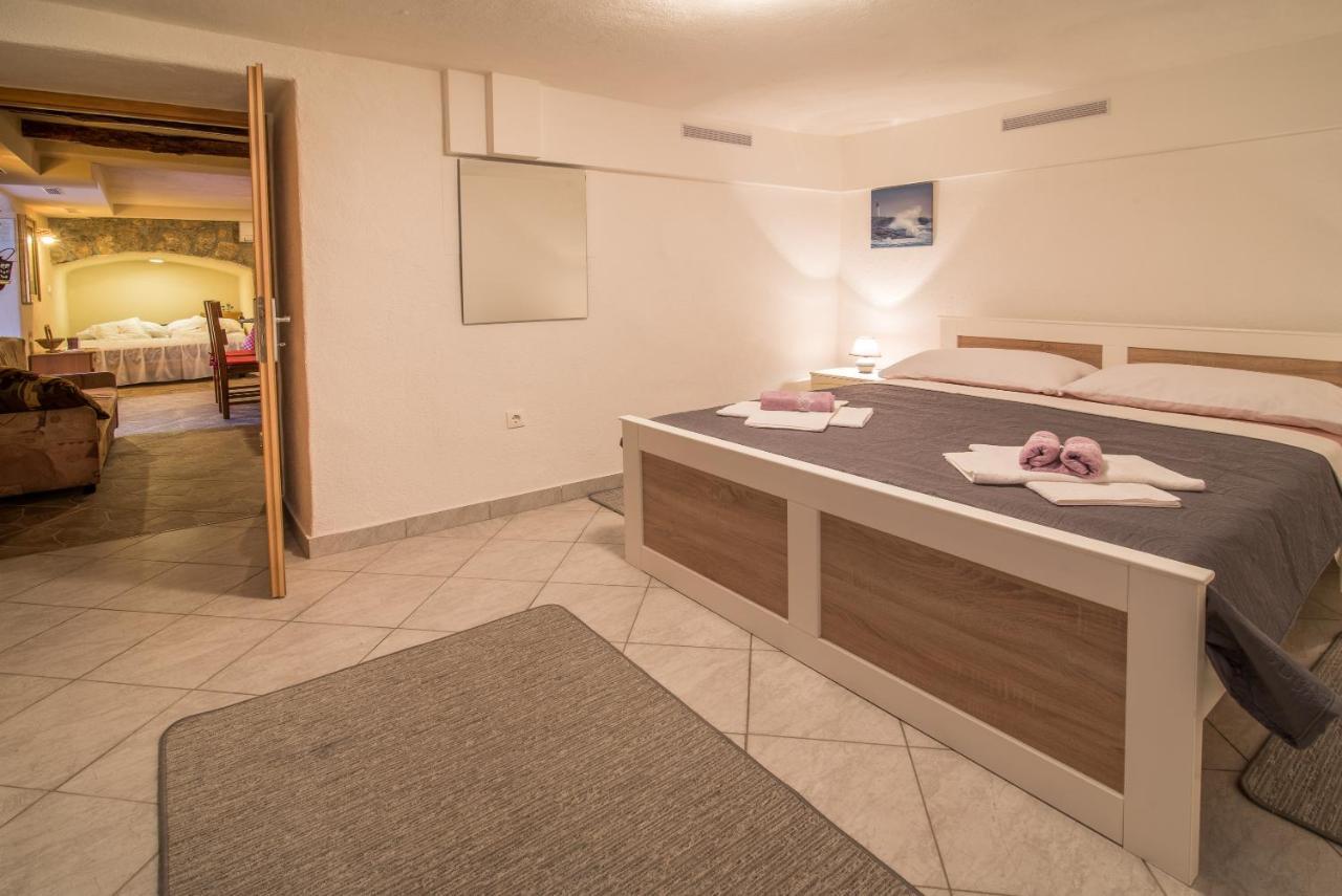 Apartment Šamanić Malinska Bagian luar foto