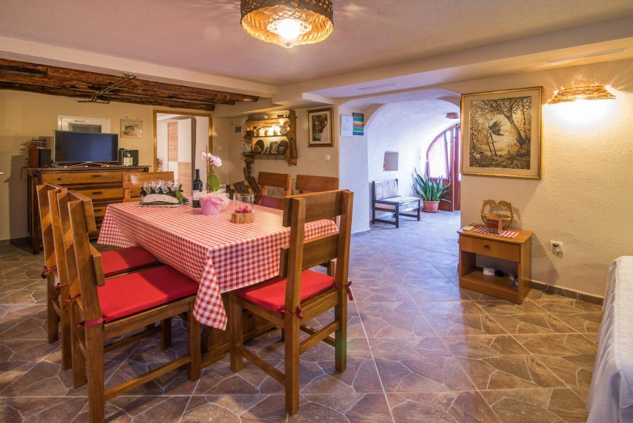 Apartment Šamanić Malinska Bagian luar foto