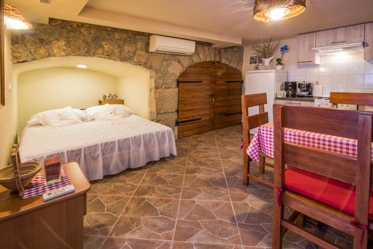 Apartment Šamanić Malinska Bagian luar foto